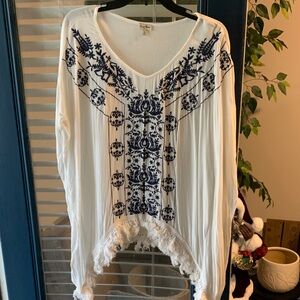 Chip & Pepper White Tunic with Navy Floral Embroidery and Fringe